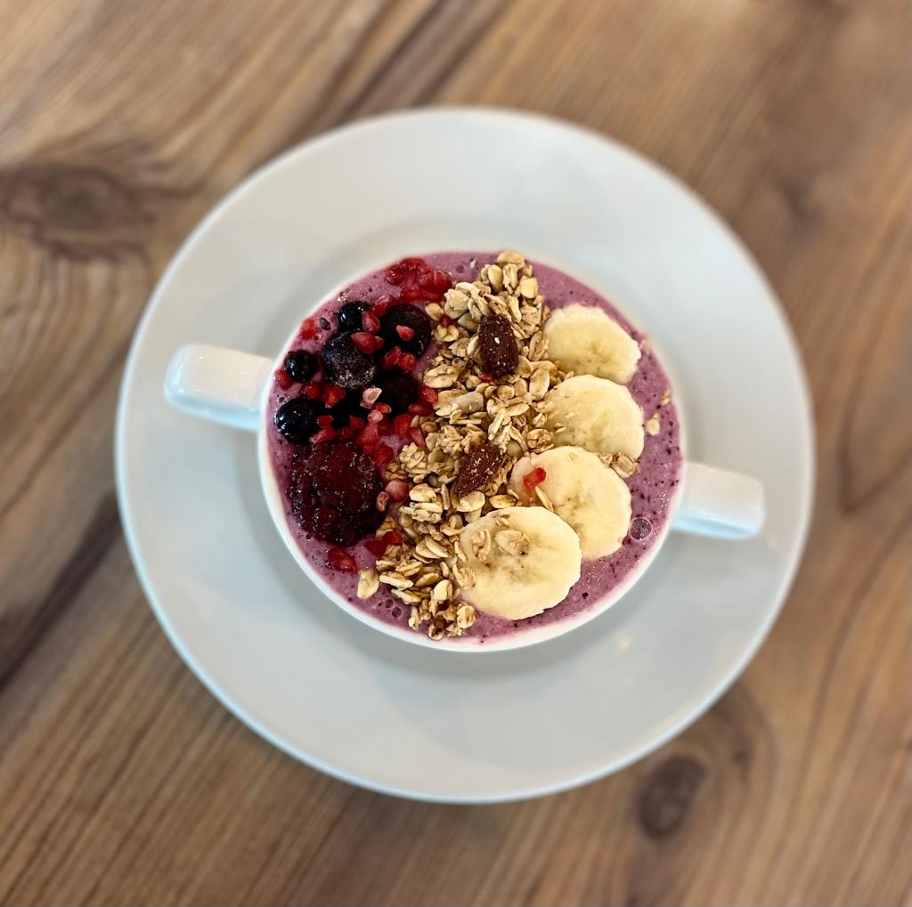 New breakfast smoothie bowls, available at our Prudhoe shops now!